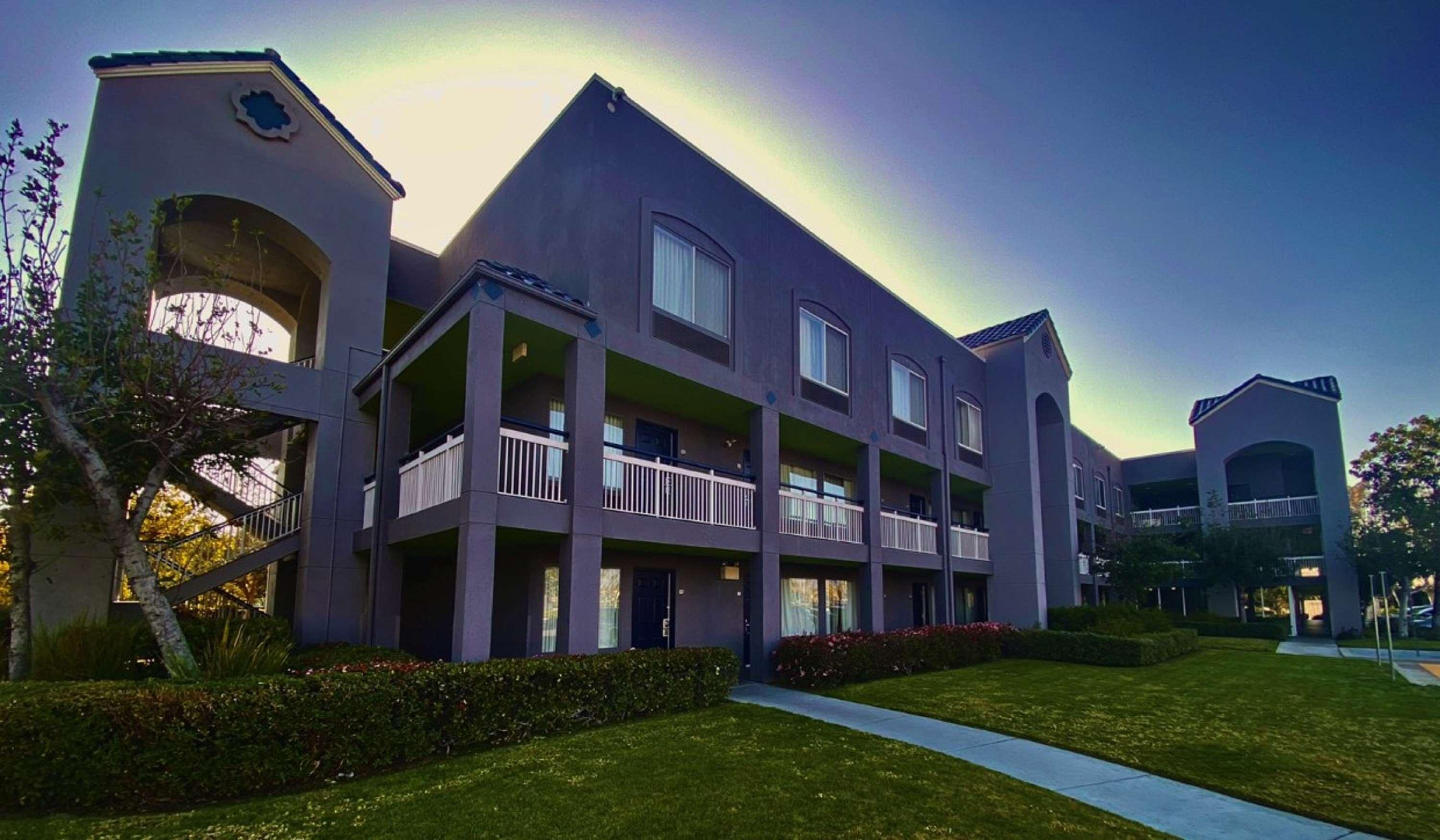 Surestay Hotel By Best Western Ontario Airport Exterior foto